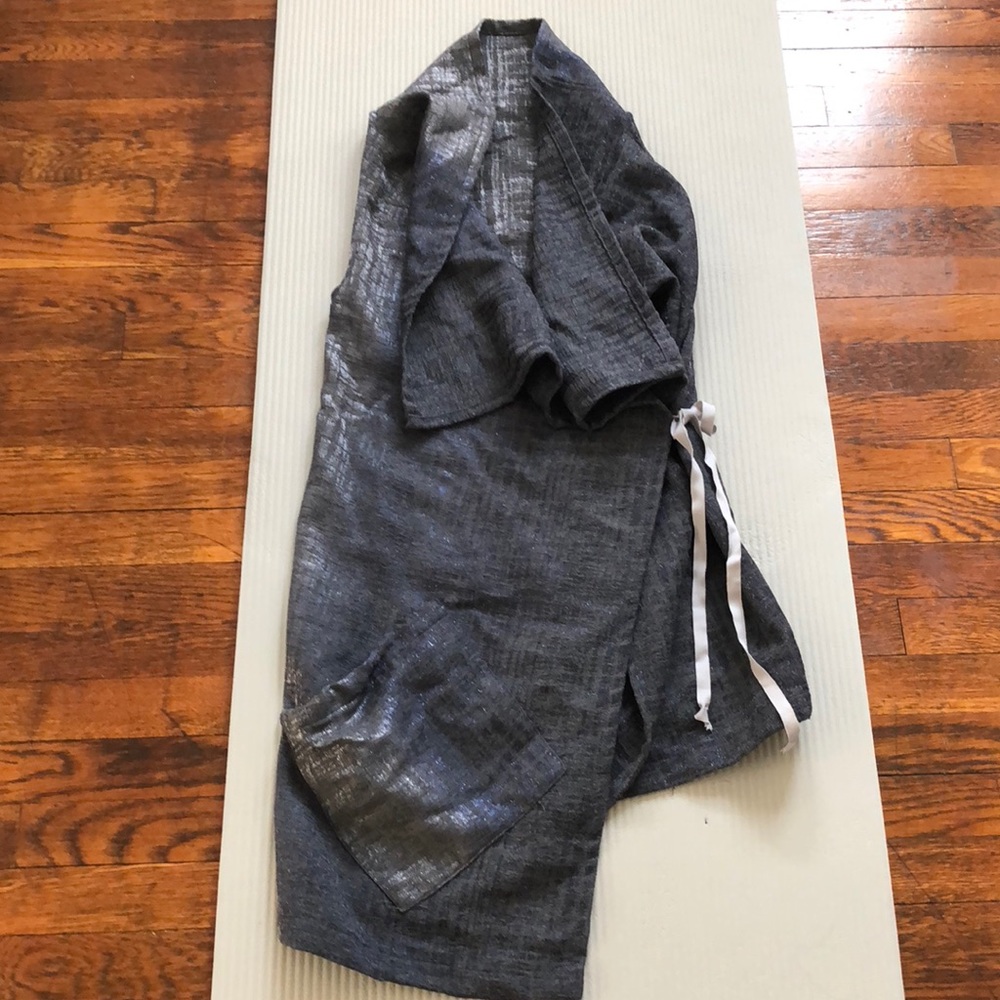 Bryn Walker top